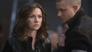 31. Дивергент, глава 3: За стеной (2016)