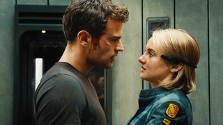 47. Дивергент, глава 3: За стеной (2016)