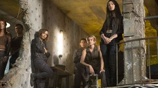 63. Дивергент, глава 3: За стеной (2016)