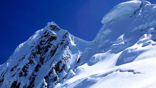 11. Касаясь пустоты (2003)