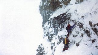 19. Касаясь пустоты (2003)