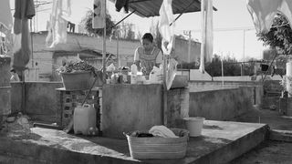 152. Рома (2018)