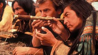 38. Танцующий с волками (1990)