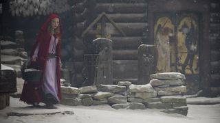 25. Красная Шапочка (2011)