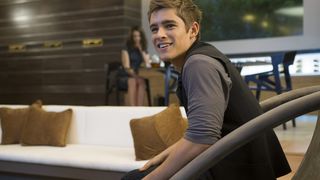 19. Посвященный (2014)