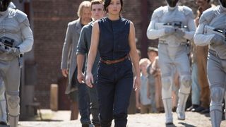 82. Голодные игры: И вспыхнет пламя (2013)