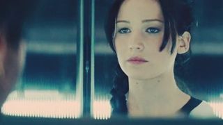 94. Голодные игры: И вспыхнет пламя (2013)