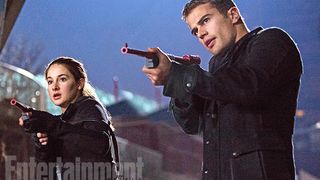 112. Дивергент (2014)