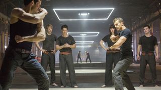 28. Дивергент (2014)