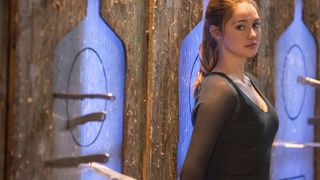 41. Дивергент (2014)