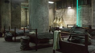 83. Дивергент (2014)