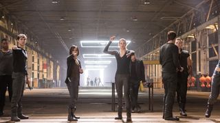 84. Дивергент (2014)