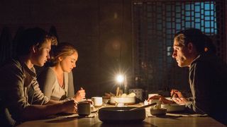 86. Дивергент (2014)