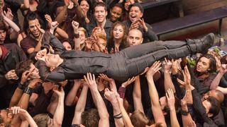 90. Дивергент (2014)