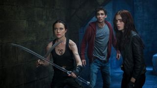 14. Орудия смерти: Город костей (2013)