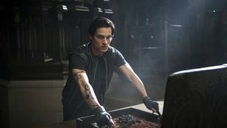 41. Орудия смерти: Город костей (2013)