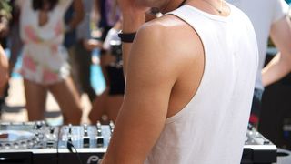 26. 128 ударов сердца в минуту (2015)