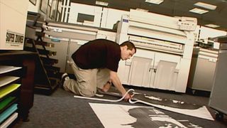 11. Выход через сувенирную лавку (2010)