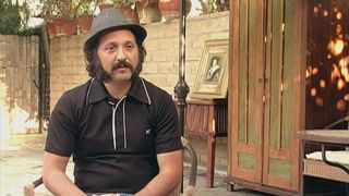 16. Выход через сувенирную лавку (2010)