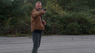 90. Преступник (2016)