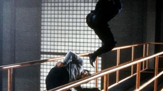 27. Противостояние (2001)