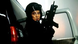 8. Противостояние (2001)