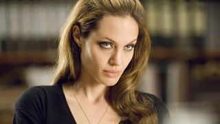 21. Особо опасен (2008)