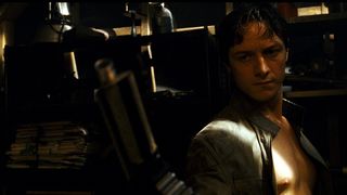 38. Особо опасен (2008)