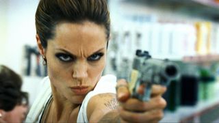 55. Особо опасен (2008)