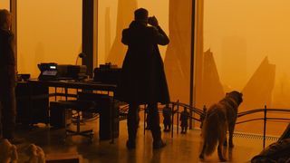 106. Бегущий по лезвию 2049 (2017)