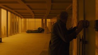 124. Бегущий по лезвию 2049 (2017)