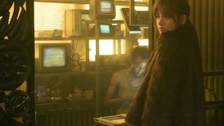 13. Бегущий по лезвию 2049 (2017)
