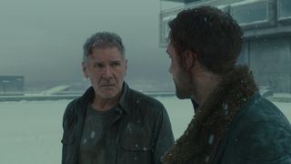 132. Бегущий по лезвию 2049 (2017)