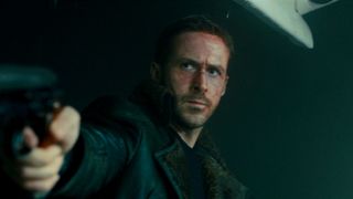 42. Бегущий по лезвию 2049 (2017)