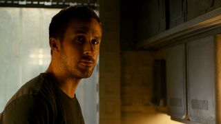 56. Бегущий по лезвию 2049 (2017)