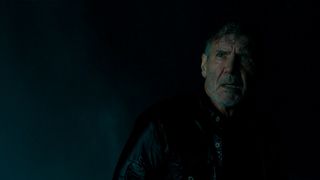 64. Бегущий по лезвию 2049 (2017)