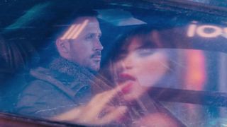 71. Бегущий по лезвию 2049 (2017)