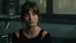 81. Бегущий по лезвию 2049 (2017)