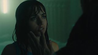 86. Бегущий по лезвию 2049 (2017)