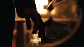 96. Бегущий по лезвию 2049 (2017)