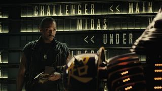 47. Живая сталь (2011)