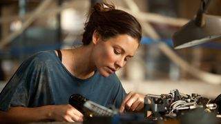 9. Живая сталь (2011)