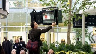 68. Терминал (2004)