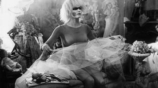 21. Бегущий по лезвию (1982)