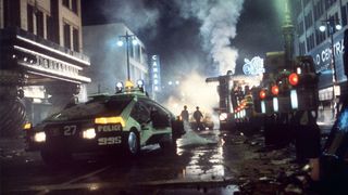 37. Бегущий по лезвию (1982)