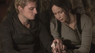 101. Голодные игры: Сойка-пересмешница. Часть II (2015)