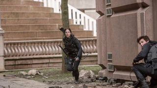 126. Голодные игры: Сойка-пересмешница. Часть II (2015)