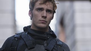 99. Голодные игры: Сойка-пересмешница. Часть II (2015)