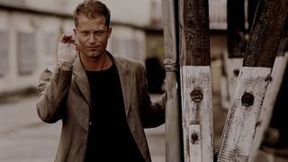 4. Босиком по мостовой (2005)