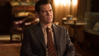 26. Охотники на гангстеров (2013)